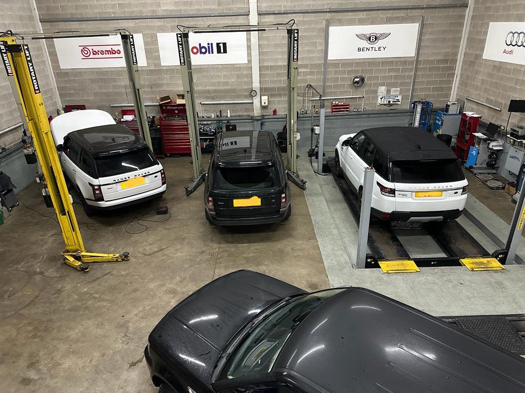 Car Servicing and Repairs in Manchester
